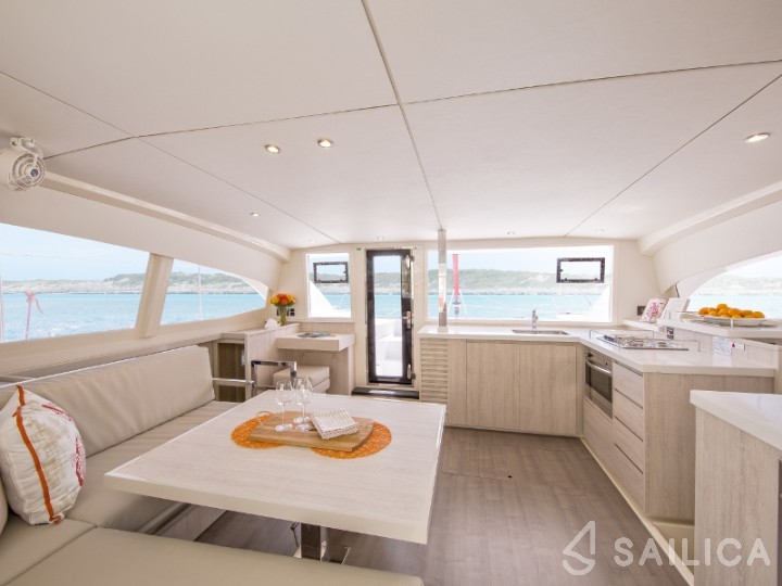 Leopard 40 - Yacht Charter Sailica