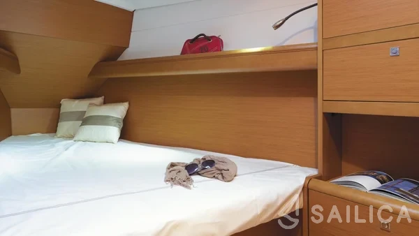 Sun Odyssey 389 - Yacht Charter Sailica