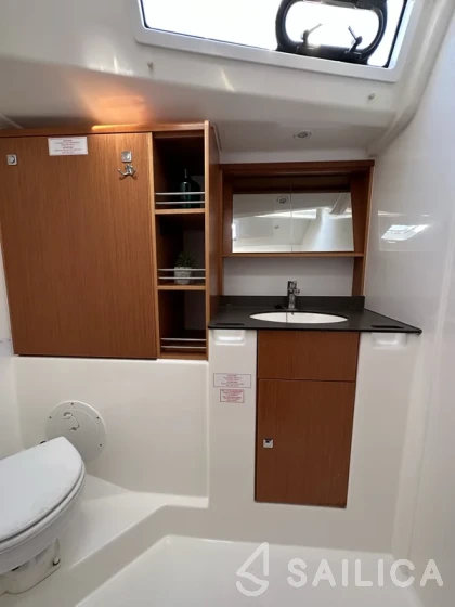 Bavaria 51 Cruiser - Yacht Charter Sailica