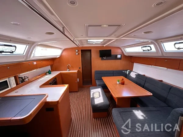 Bavaria 51 Cruiser - Yacht Charter Sailica