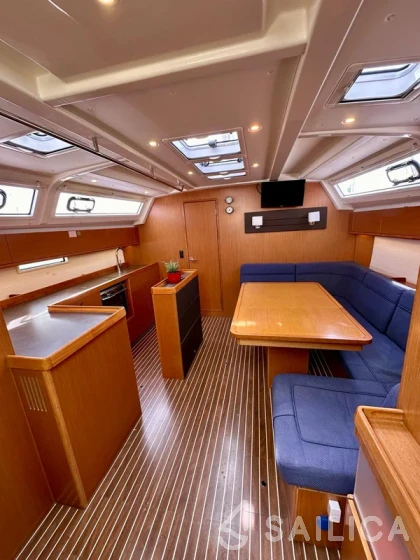 Bavaria 46 Cruiser - Yacht Charter Sailica