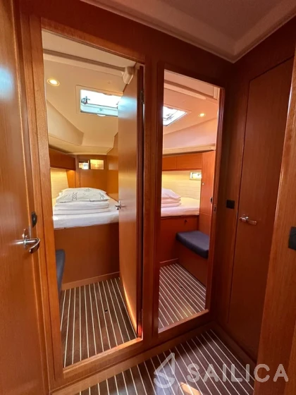 Bavaria 46 Cruiser - Yacht Charter Sailica