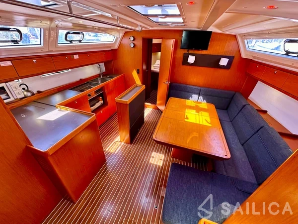 Bavaria 46 Cruiser - Yacht Charter Sailica