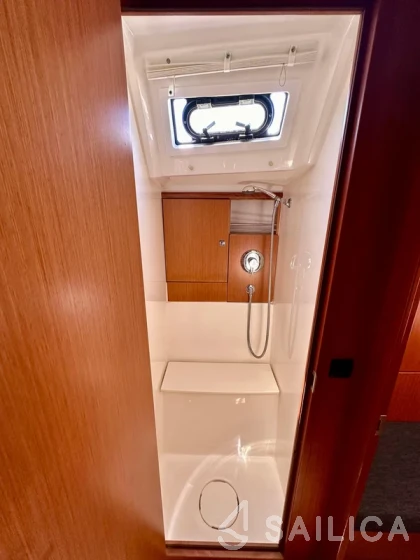 Bavaria 46 Cruiser - Yacht Charter Sailica