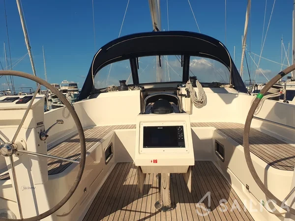 Bavaria 46 Cruiser - Yacht Charter Sailica