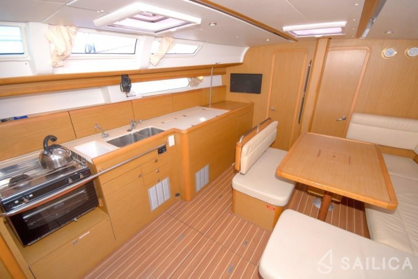 Sun Odyssey 44i - Yacht Charter Sailica