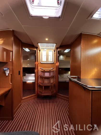 Bavaria 45 Cruiser - Yacht Charter Sailica