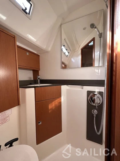 Bavaria 46 Cruiser - Yacht Charter Sailica