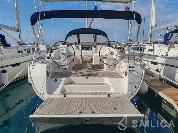 Bavaria 46 Cruiser - Yacht Charter Sailica