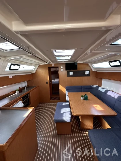 Bavaria 46 Cruiser - Yacht Charter Sailica