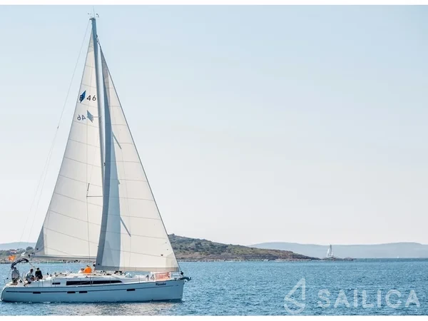 Bavaria 46 Cruiser - Yacht Charter Sailica