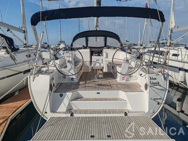 Bavaria 46 Cruiser - Yacht Charter Sailica