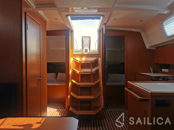Bavaria C42 - Yacht Charter Sailica