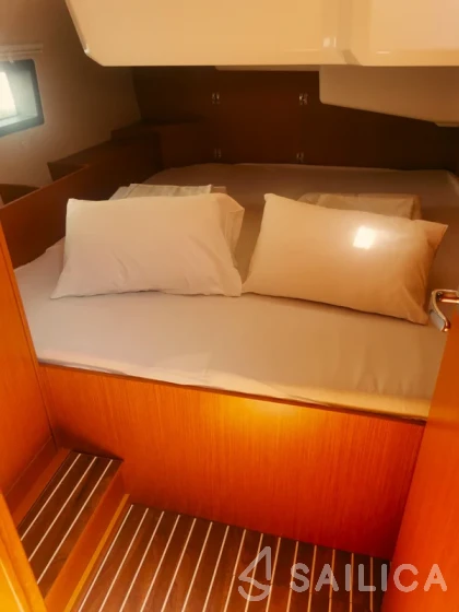 Bavaria C42 - Yacht Charter Sailica