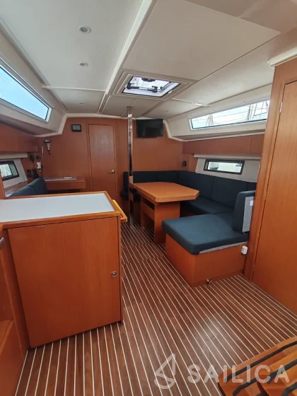 Bavaria C42 - Yacht Charter Sailica