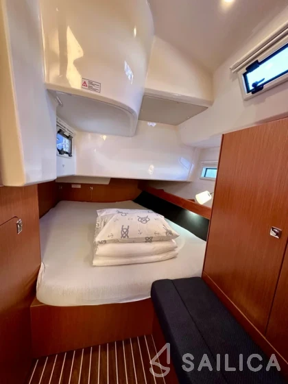 Bavaria 41 Cruiser - Yacht Charter Sailica