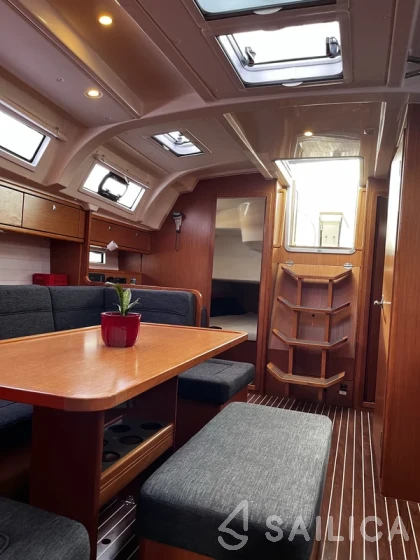 Bavaria 41 Cruiser - Yacht Charter Sailica