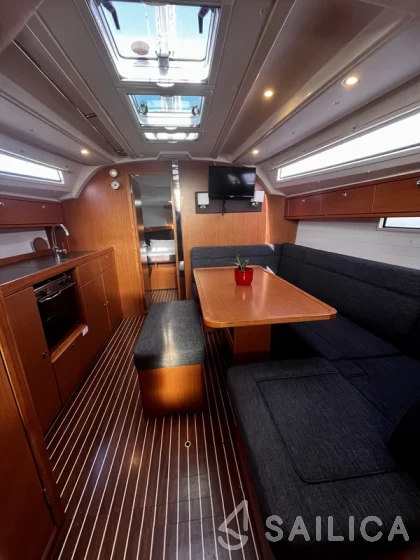 Bavaria 41 Cruiser - Yacht Charter Sailica