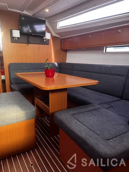 Bavaria 41 Cruiser - Yacht Charter Sailica