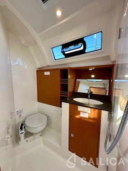 Bavaria 41 Cruiser - Yacht Charter Sailica