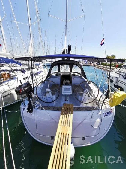 Bavaria 37 Cruiser - Yacht Charter Sailica