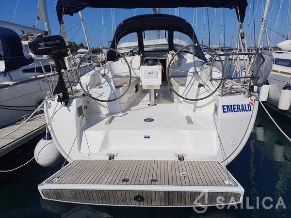 Bavaria 37 Cruiser - Yacht Charter Sailica