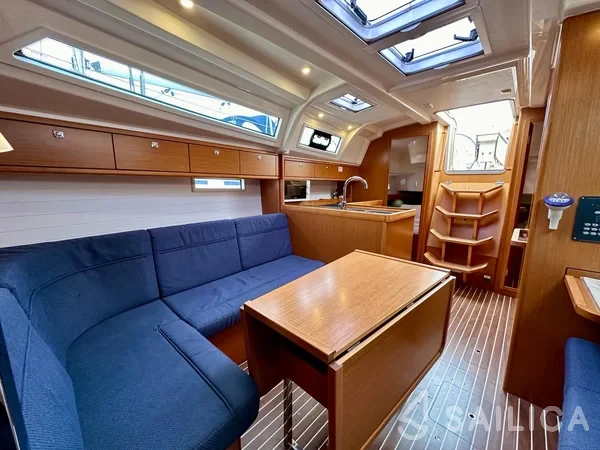 Bavaria 37 Cruiser - Yacht Charter Sailica