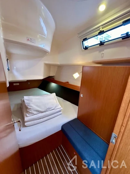 Bavaria 37 Cruiser - Yacht Charter Sailica