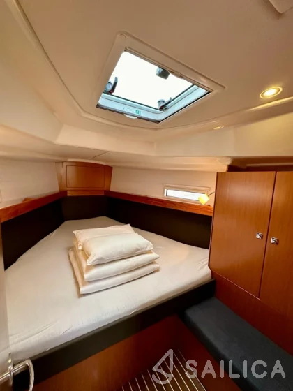Bavaria 37 Cruiser - Yacht Charter Sailica