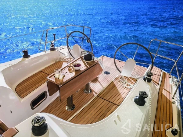 Bavaria 34 Cruiser - Yacht Charter Sailica