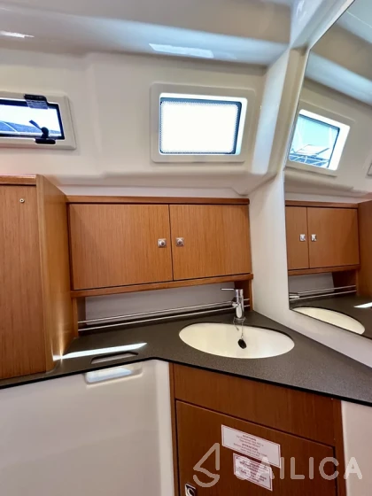 Bavaria 34 Cruiser - Yacht Charter Sailica