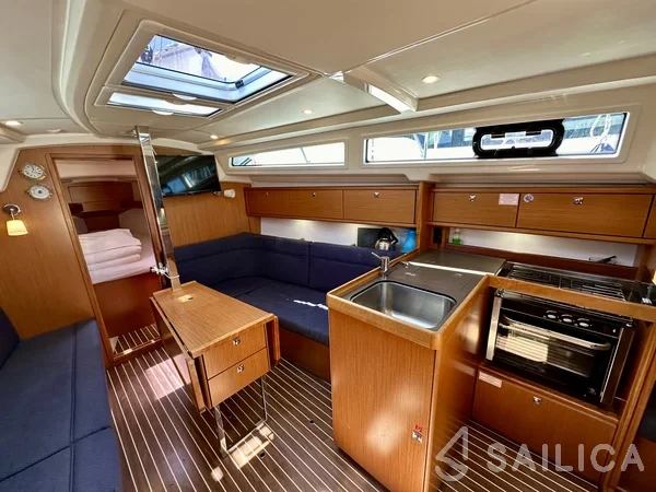 Bavaria 34 Cruiser - Yacht Charter Sailica