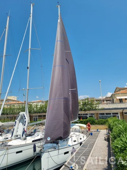 Bavaria 36 Cruiser - Yacht Charter Sailica