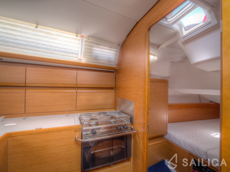Sun Odyssey 439 - Yacht Charter Sailica