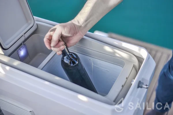Elan E4 - Yacht Charter Sailica