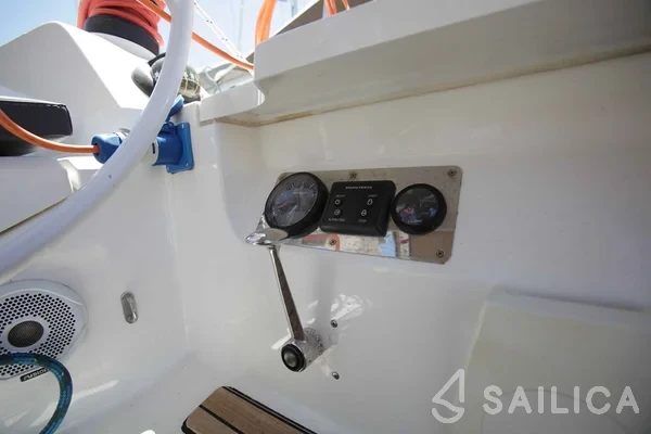 Bavaria Cruiser 41S - Yacht Charter Sailica