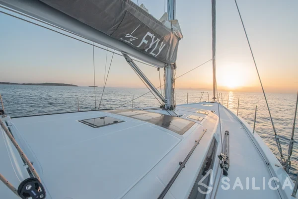 Dufour 530 - Yacht Charter Sailica