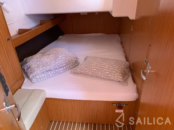 Bavaria 46 Cruiser - Yacht Charter Sailica