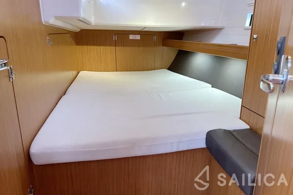 Bavaria 46 Cruiser - Yacht Charter Sailica