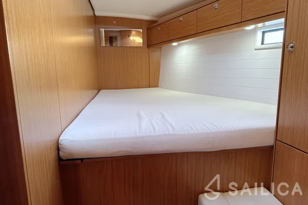 Bavaria 46 Cruiser - Yacht Charter Sailica