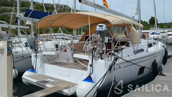 Hanse 418 - Yacht Charter Sailica