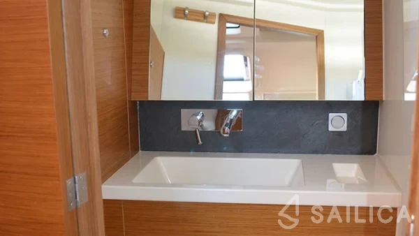 Hanse 418 - Yacht Charter Sailica