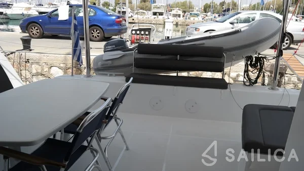 Lagoon 42 - Yacht Charter Sailica