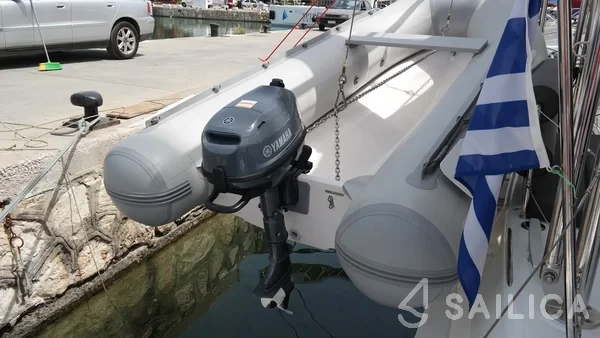 Lagoon 42 - Yacht Charter Sailica