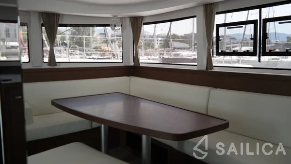 Lagoon 42 - Yacht Charter Sailica