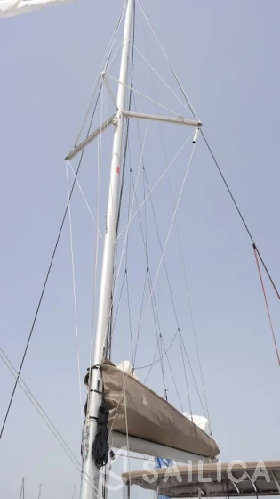 Lagoon 42 - Yacht Charter Sailica
