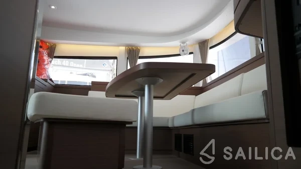 Lagoon 42 - Yacht Charter Sailica
