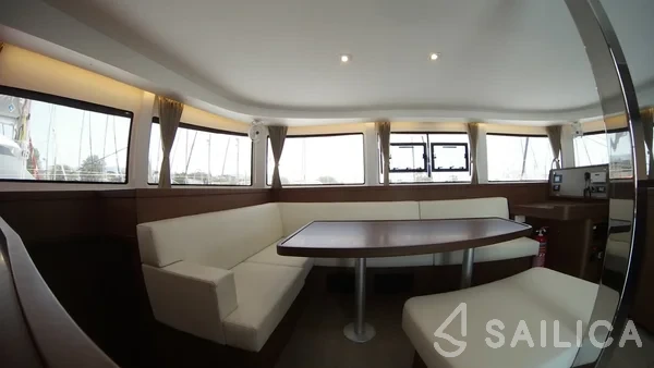 Lagoon 42 - Yacht Charter Sailica
