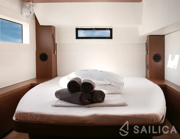 Lagoon 46  - Yacht Charter Sailica