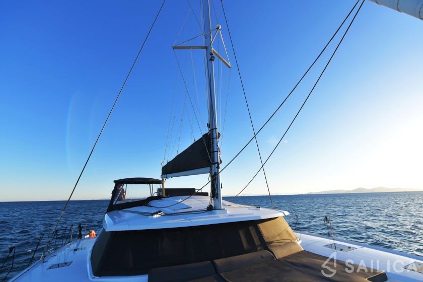 Saona 47 - Yacht Charter Sailica